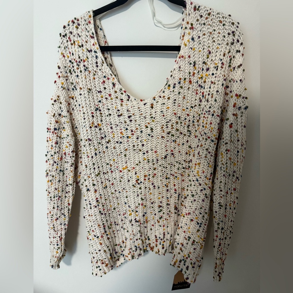 Mainstrip 2X/3X Rainbow Chip Back Twist Sweater